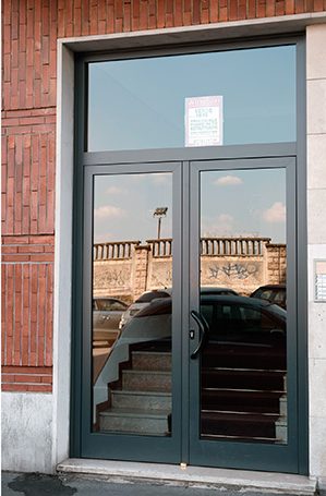 Dark Aluminium Condominium Doors with Semi-fixed Casement with Fanlight and Linoleum Handle