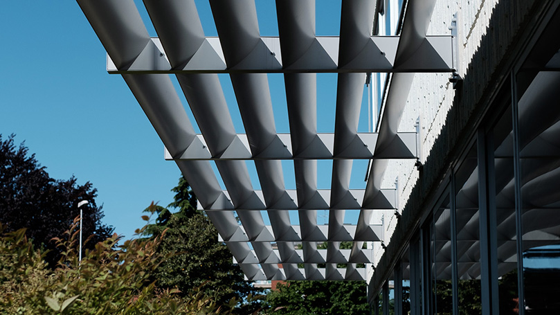 Fixed Aluminium Sunshades for Office Building Facade