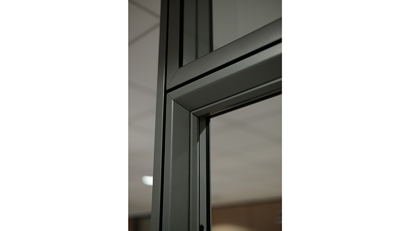 Aluminium and Glass Partition Walls with Reduced Frame Size