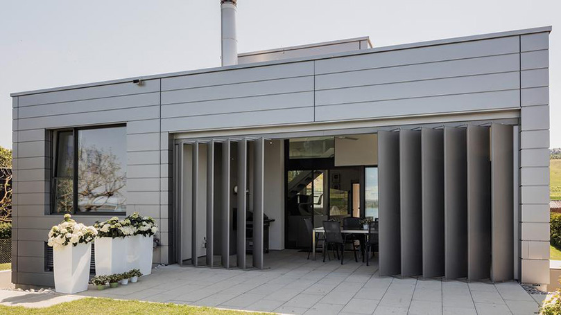 design shading systems for closing the veranda of a modern residence