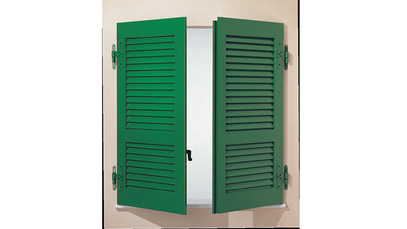 Aluminium shutters with open fixed slats, fascia and wall hinges