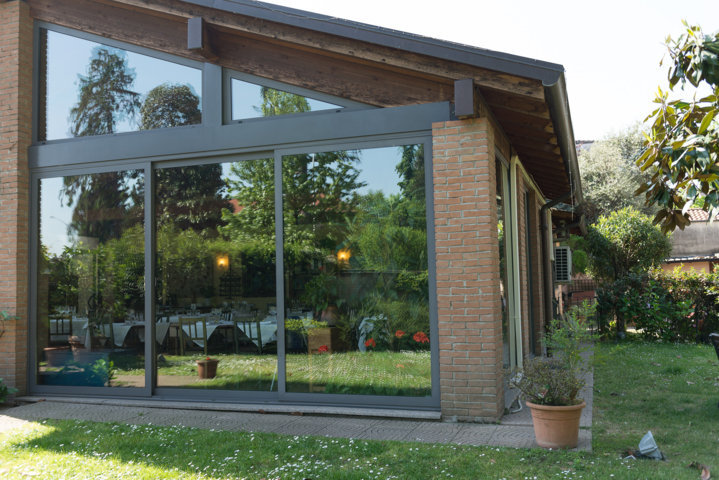 schuco sliding window frames for an aluminium and glass veranda